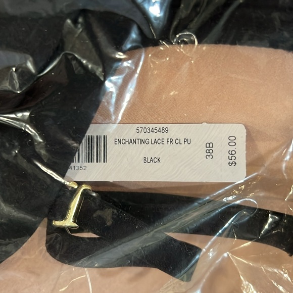 Enchanting Lace Front Close Bra - Picture 5 of 6